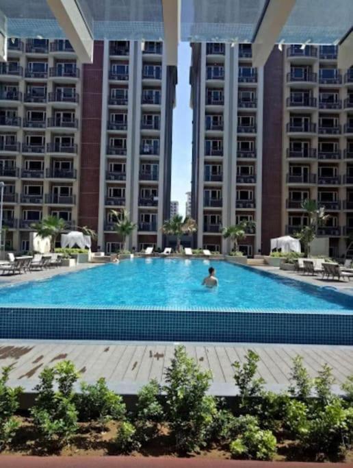 Monarch Parksuites - Balmoral Place Paranaque City Eksteriør bilde