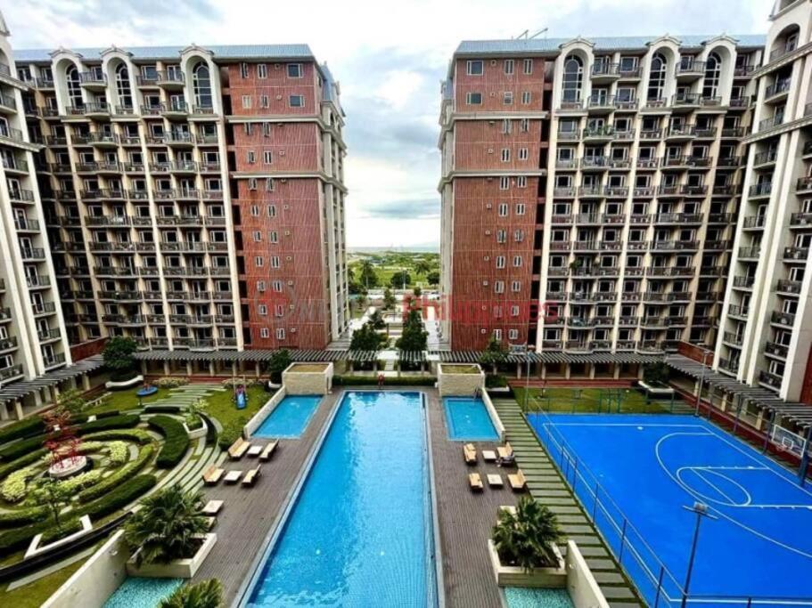 Monarch Parksuites - Balmoral Place Paranaque City Eksteriør bilde