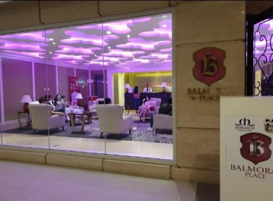 Monarch Parksuites - Balmoral Place Paranaque City Eksteriør bilde