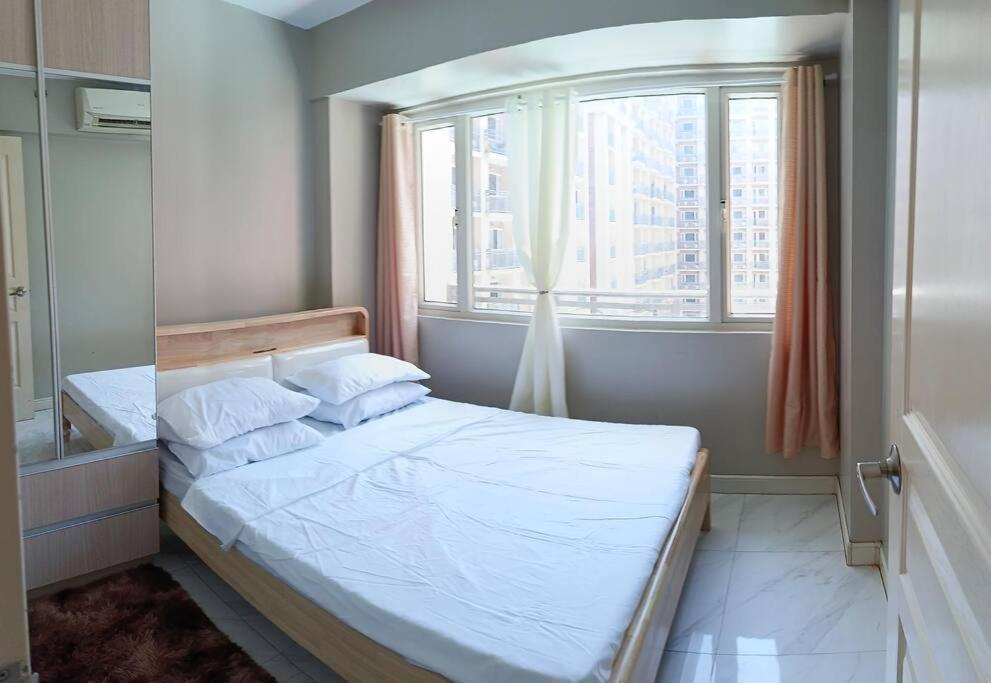 Monarch Parksuites - Balmoral Place Paranaque City Eksteriør bilde