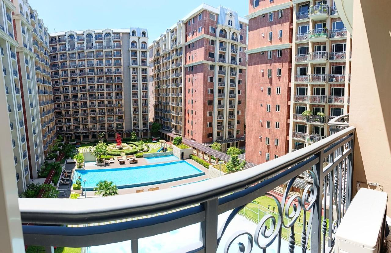 Monarch Parksuites - Balmoral Place Paranaque City Eksteriør bilde