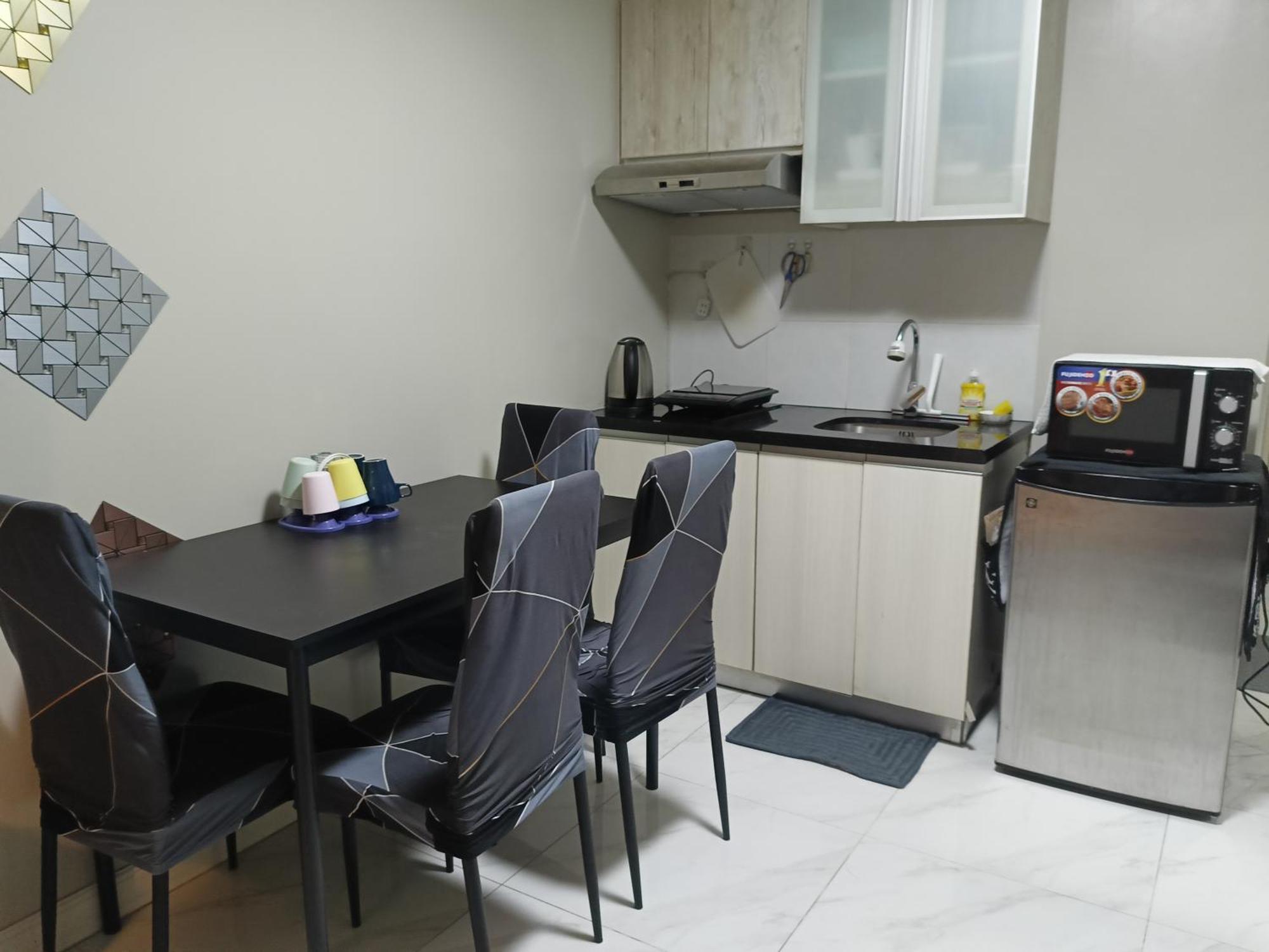 Monarch Parksuites - Balmoral Place Paranaque City Eksteriør bilde